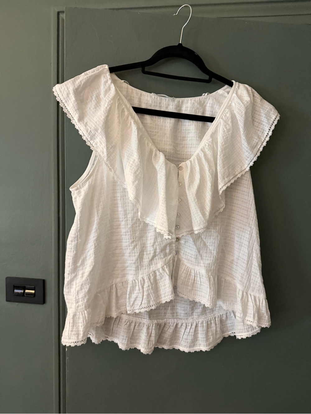 Zara White Ruffle-Trim Button Front Sleeveless Blouse